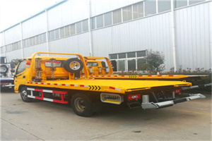 东河附近拖车救援搭电