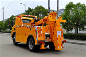 东河高速路拖车费